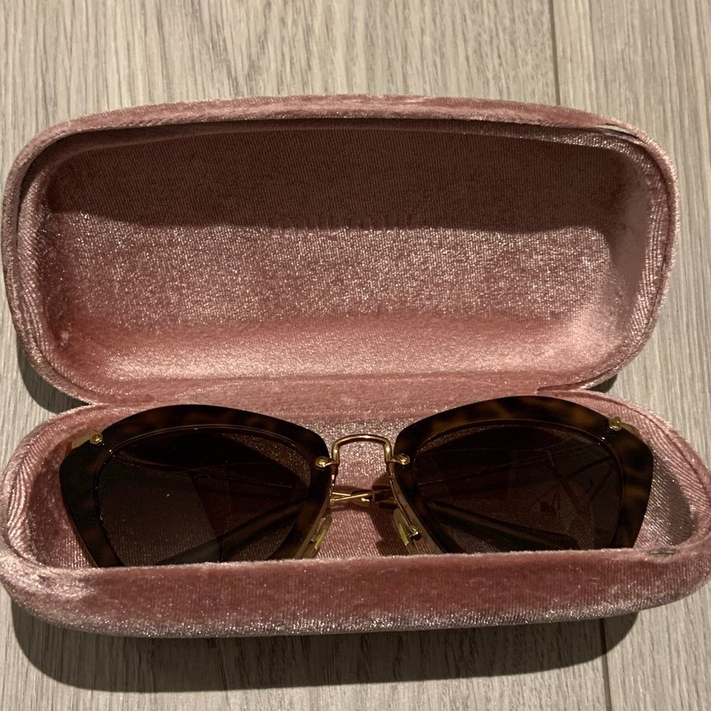 Miu Miu SMU 10N Sunglasses Cat Eye Brown